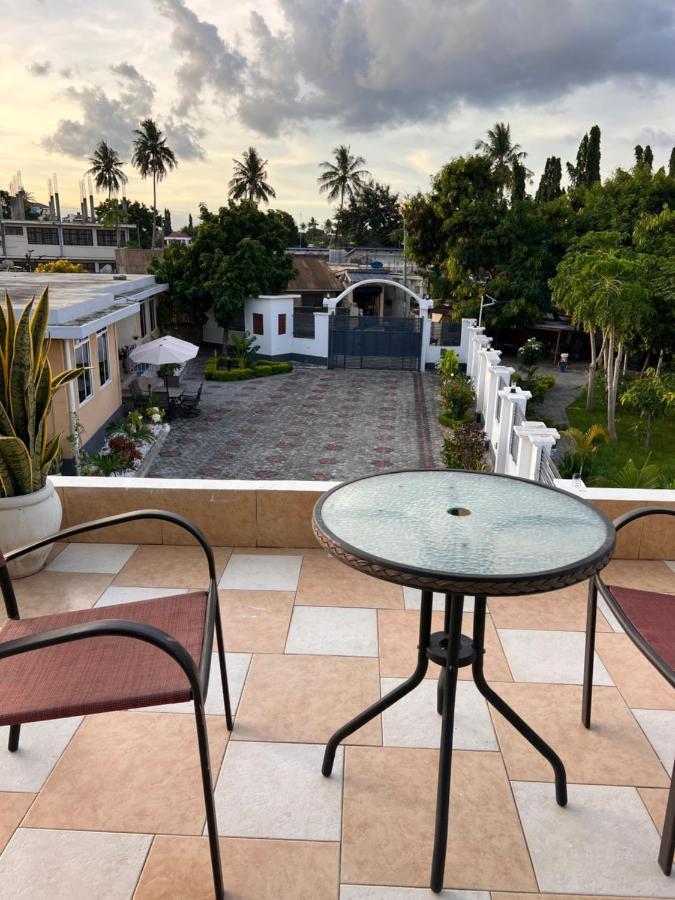 Haika Home Lodge Dar es Salaam Zewnętrze zdjęcie